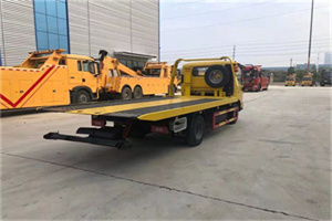 光泽非事故拖车