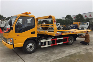 光泽哪里有拖车服务